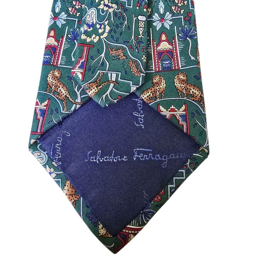 Salvatore Ferragamo‎ Mens Green Silk Jungle Leopard Cheetah Print Tie Italy 3.5